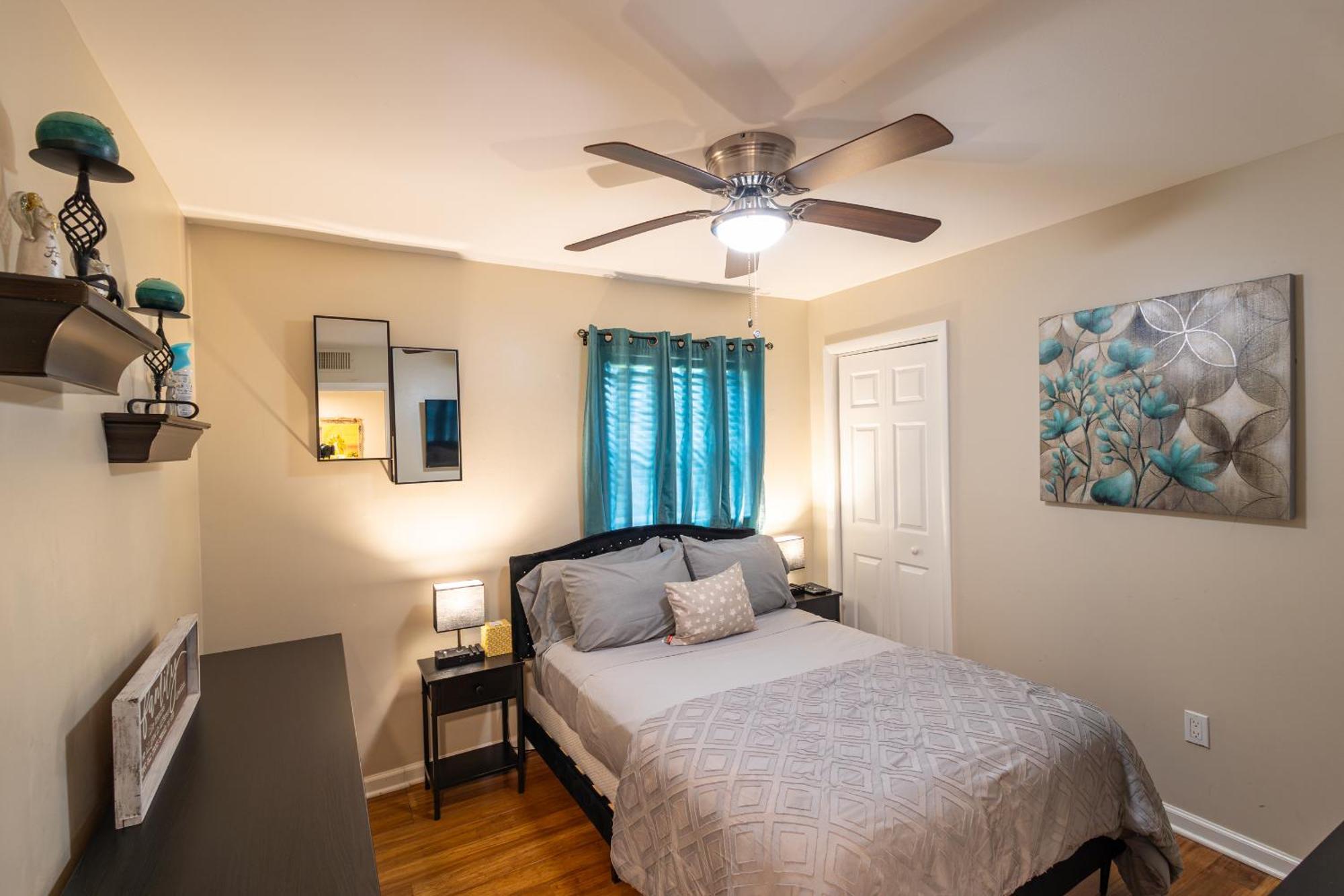 Comfy 3 Bedroom With Parking & Close To Everything Naples Exterior photo