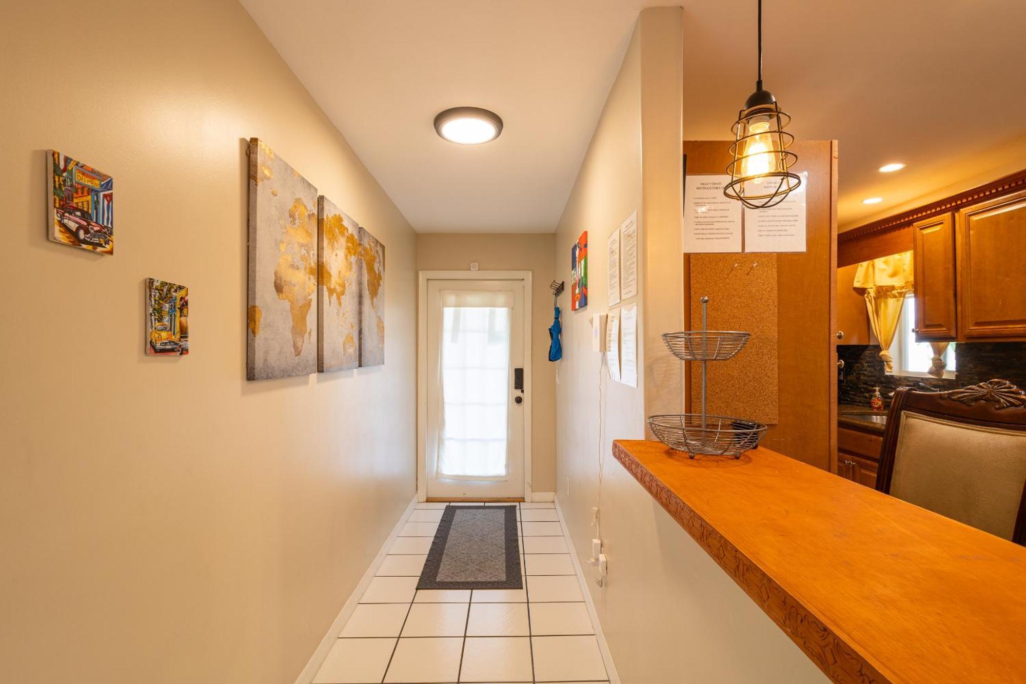 Comfy 3 Bedroom With Parking & Close To Everything Naples Exterior photo