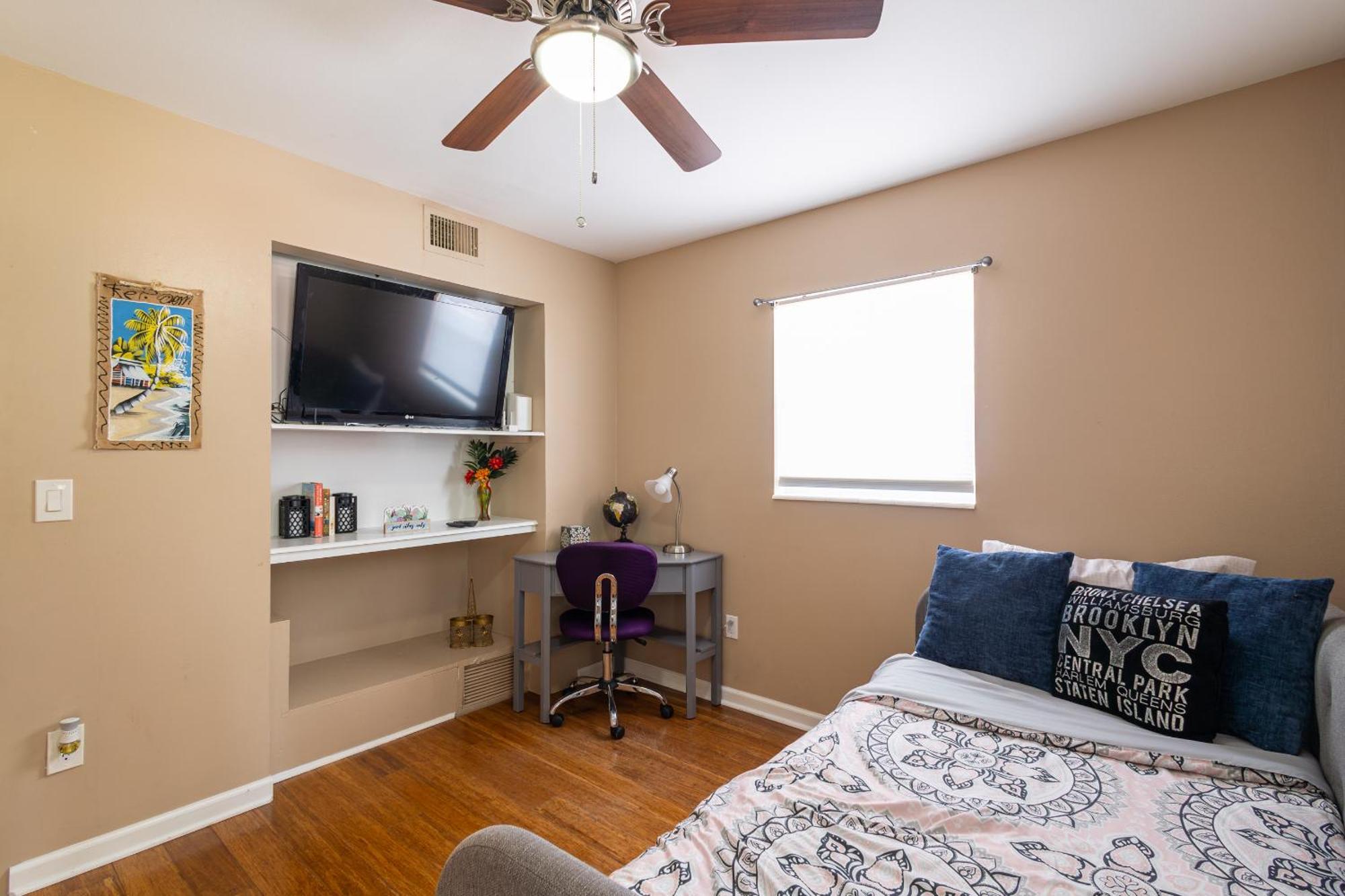 Comfy 3 Bedroom With Parking & Close To Everything Naples Exterior photo