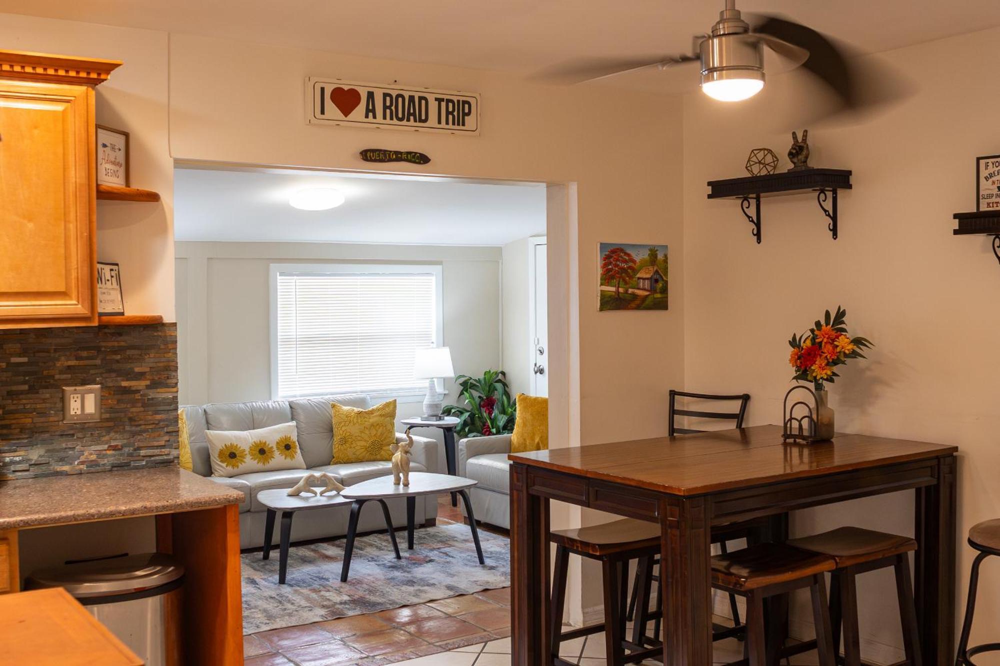 Comfy 3 Bedroom With Parking & Close To Everything Naples Exterior photo