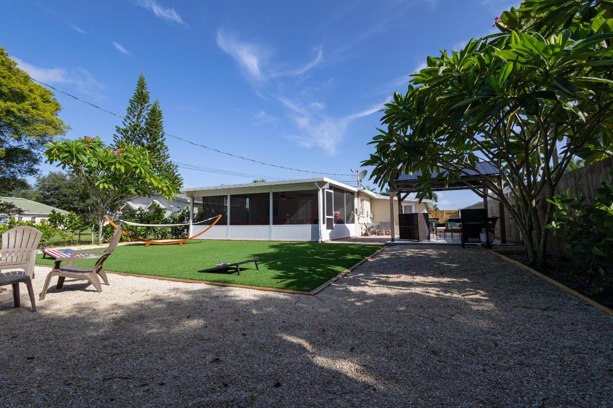 Comfy 3 Bedroom With Parking & Close To Everything Naples Exterior photo